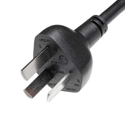 Adapter - Plug Type A (USA) to Plug Type F (EU) - Voltage 250V AC - Maximum  current 10 A - White color